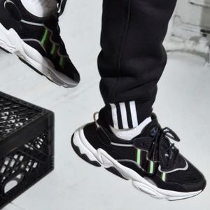 Adidas Originals Ozweego Shoes Black/Solar Green